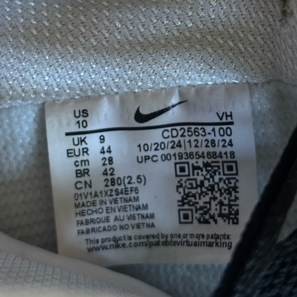 Nike Men's SB low dunks - Picture 6 of 9